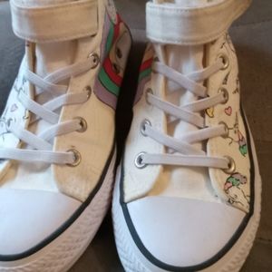 Opoee unicorn sneakers size 2 girl